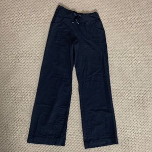 Lululemon wide leg pants